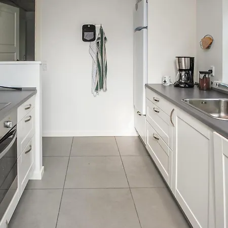 Beautiful In Haderslev With Kitchen Semesterbostad *