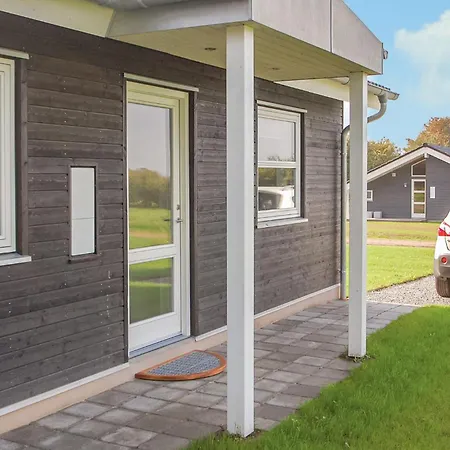 Three-bedroom With A Fireplace 01 * Haderslev